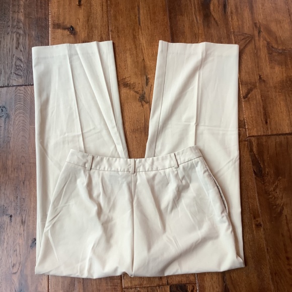 EVAN-PICONE STRETCH. SIZE 8. LIGHT TAN CASUAL PANTS. - Picture 3 of 6